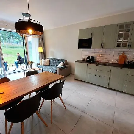 Lesny 3 Sarny * 스클라르스카포렘바